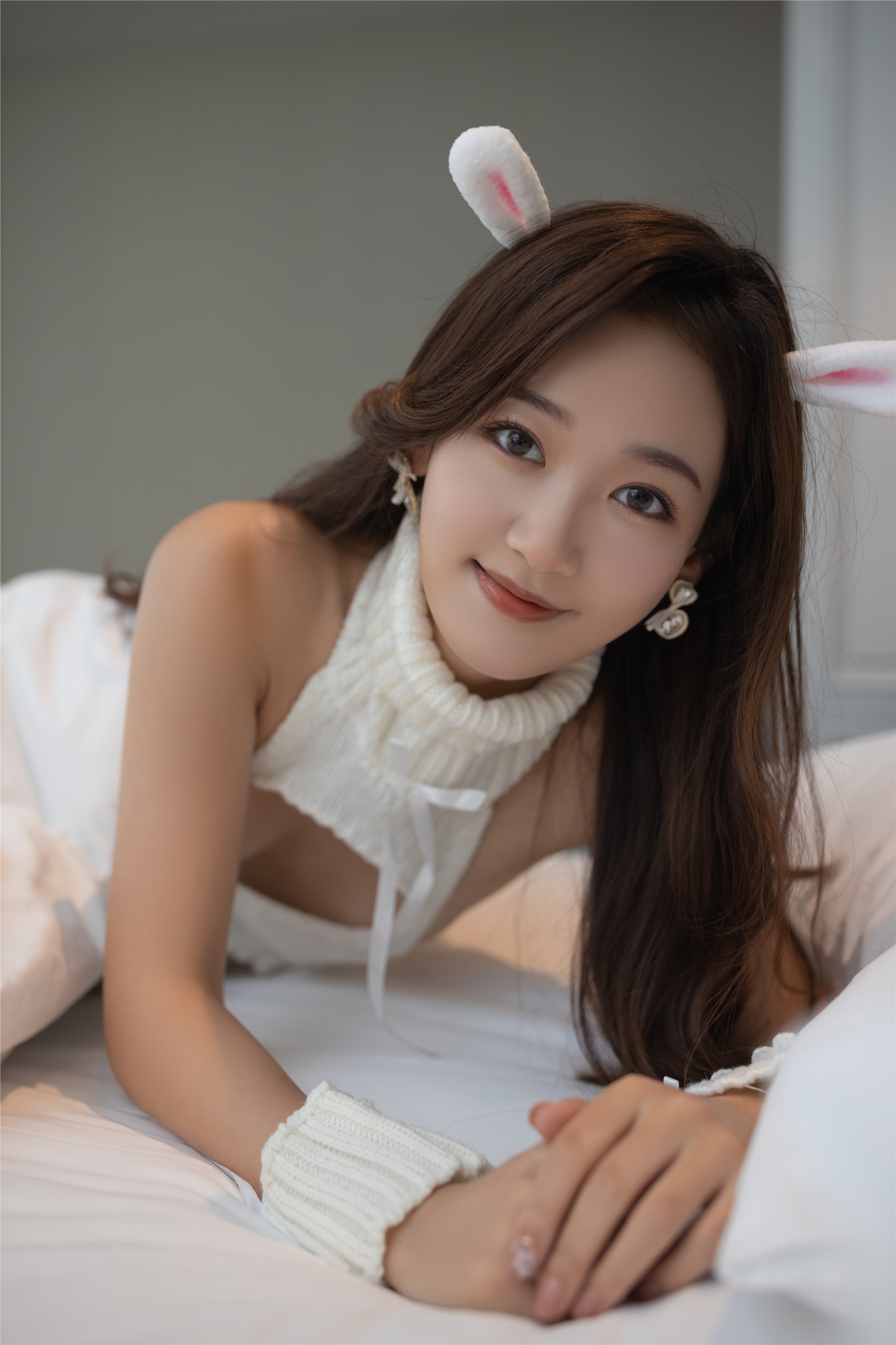 Tang Anqi – a photo of rabbit dress